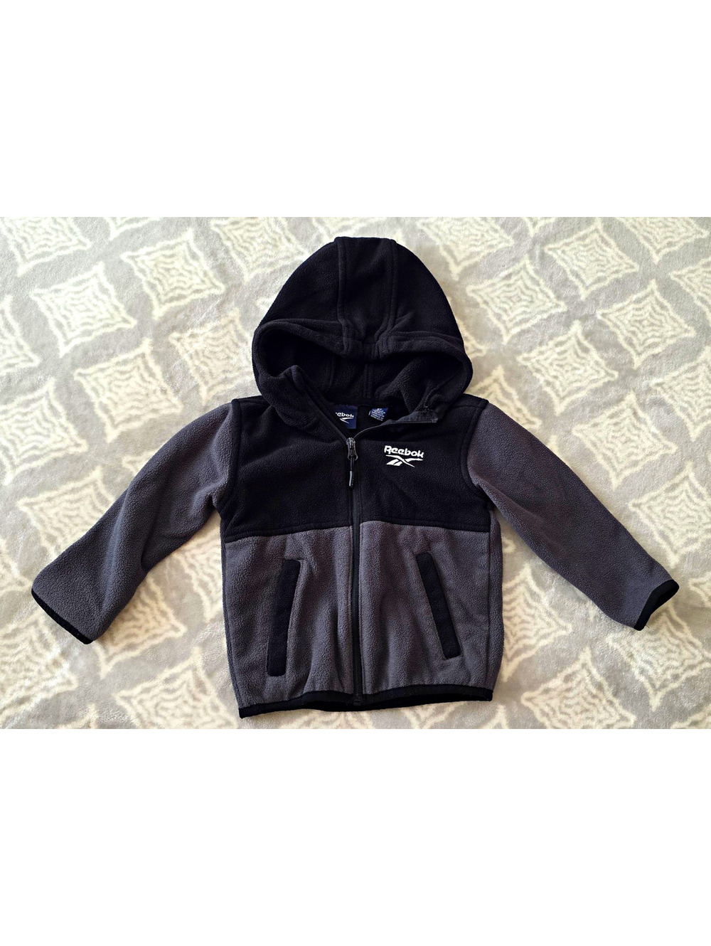 Reebok Boys 2T Fleece Hoodie Full Zip Black/Gray Colorblock Pockets